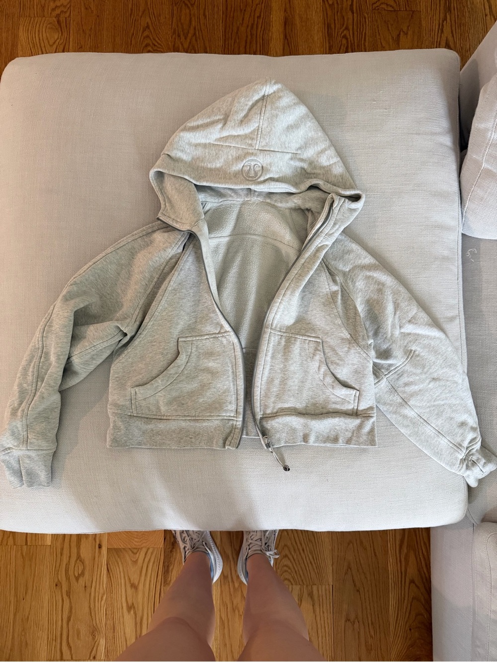 Lululemon Women’s Scuba Oversized Full-
Zip Hoodie XS/S